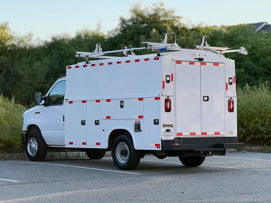 2023 Ford E-Series Cutaway E-350 DRW 138" WB, available for sale in Paterson, New Jersey | Speedway Motors LLC. Paterson, New Jersey 2023 Ford E-Series Cutaway E-350 DRW 138" WB, available for sale in Paterson, New Jersey | Speedway Motors LLC. Paterson, New Jersey