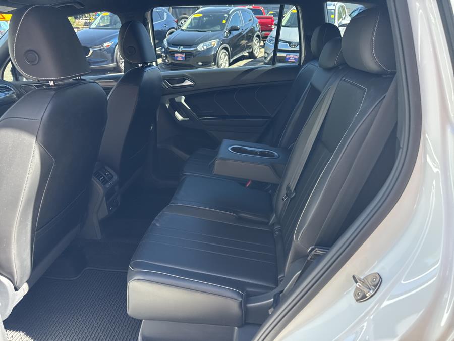 2022 Volkswagen Tiguan 2.0T SE R-Line Black 4MOTION, available for sale in Waterbury, Connecticut | National Auto Brokers, Inc.. Waterbury, Connecticut 2022 Volkswagen Tiguan 2.0T SE R-Line Black 4MOTION, available for sale in Waterbury, Connecticut | National Auto Brokers, Inc.. Waterbury, Connecticut