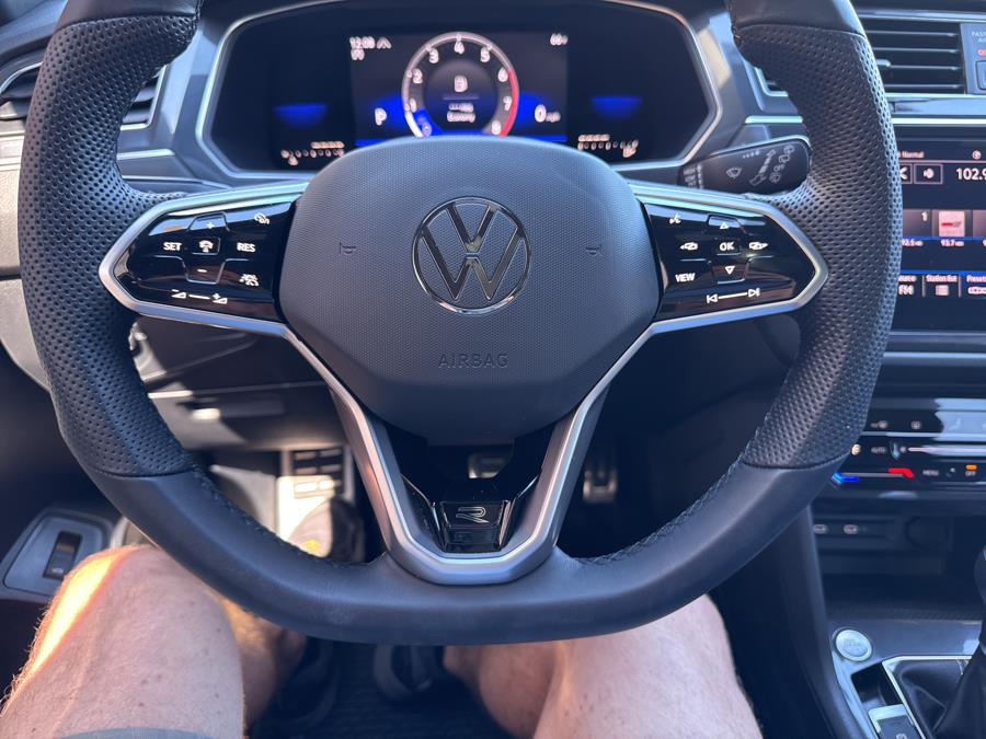 2022 Volkswagen Tiguan 2.0T SE R-Line Black 4MOTION, available for sale in Waterbury, Connecticut | National Auto Brokers, Inc.. Waterbury, Connecticut 2022 Volkswagen Tiguan 2.0T SE R-Line Black 4MOTION, available for sale in Waterbury, Connecticut | National Auto Brokers, Inc.. Waterbury, Connecticut