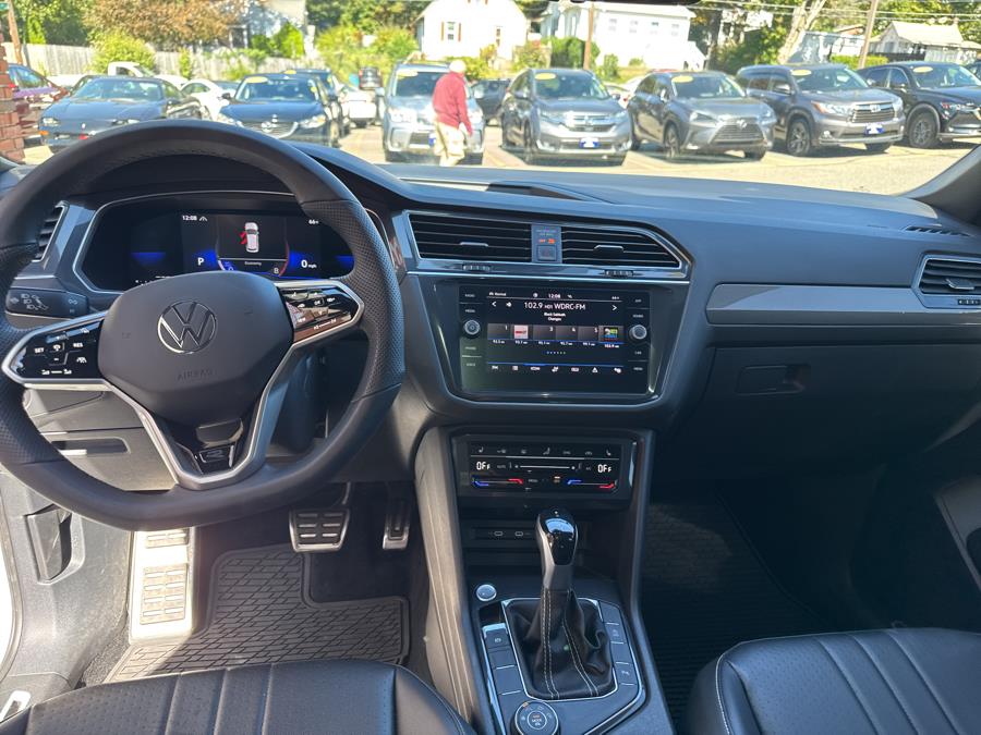 2022 Volkswagen Tiguan 2.0T SE R-Line Black 4MOTION, available for sale in Waterbury, Connecticut | National Auto Brokers, Inc.. Waterbury, Connecticut 2022 Volkswagen Tiguan 2.0T SE R-Line Black 4MOTION, available for sale in Waterbury, Connecticut | National Auto Brokers, Inc.. Waterbury, Connecticut