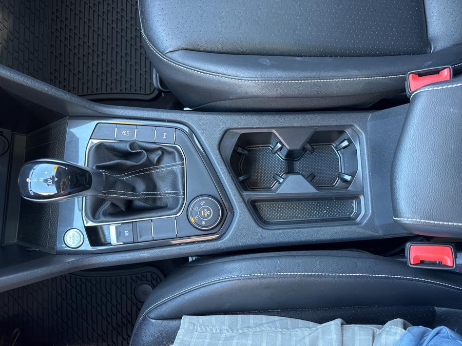 2022 Volkswagen Tiguan 2.0T SE R-Line Black 4MOTION, available for sale in Waterbury, Connecticut | National Auto Brokers, Inc.. Waterbury, Connecticut 2022 Volkswagen Tiguan 2.0T SE R-Line Black 4MOTION, available for sale in Waterbury, Connecticut | National Auto Brokers, Inc.. Waterbury, Connecticut