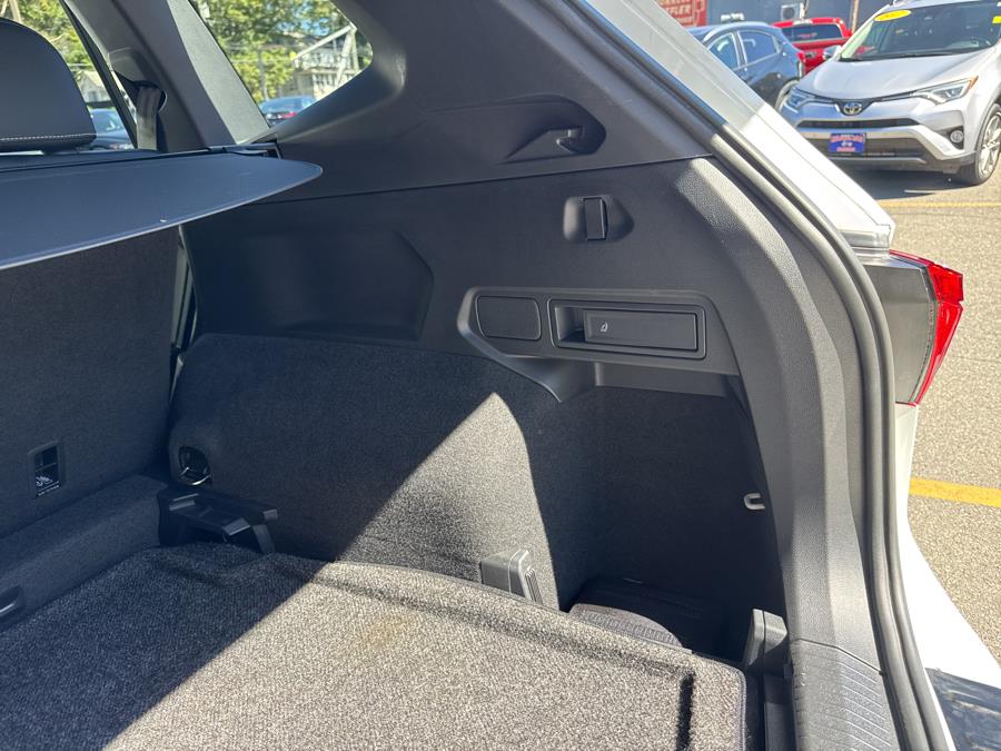 2022 Volkswagen Tiguan 2.0T SE R-Line Black 4MOTION, available for sale in Waterbury, Connecticut | National Auto Brokers, Inc.. Waterbury, Connecticut 2022 Volkswagen Tiguan 2.0T SE R-Line Black 4MOTION, available for sale in Waterbury, Connecticut | National Auto Brokers, Inc.. Waterbury, Connecticut