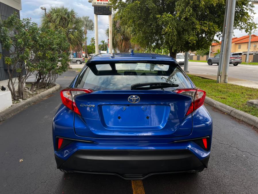 2020 Toyota C-HR XLE FWD (Natl), available for sale in Hialeah, Florida | The Palm Motors LLC. Hialeah, Florida 2020 Toyota C-HR XLE FWD (Natl), available for sale in Hialeah, Florida | The Palm Motors LLC. Hialeah, Florida
