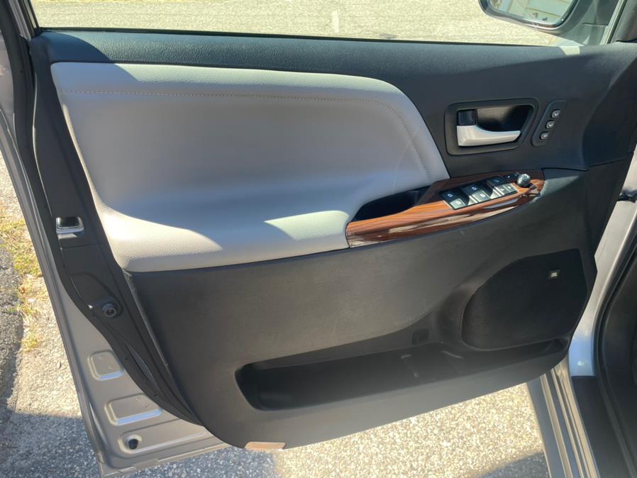 2017 Toyota Sienna XLE AWD 7-Passenger (Natl), available for sale in New Milford, Connecticut | New Milford Auto Sales. New Milford, Connecticut 2017 Toyota Sienna XLE AWD 7-Passenger (Natl), available for sale in New Milford, Connecticut | New Milford Auto Sales. New Milford, Connecticut
