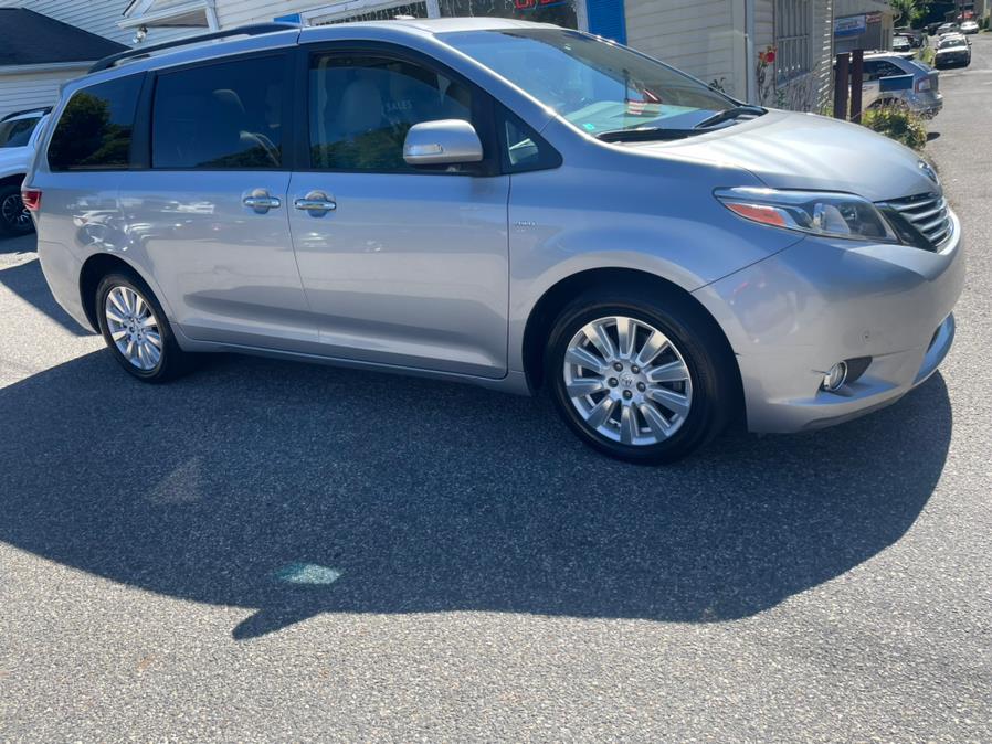 2017 Toyota Sienna XLE AWD 7-Passenger (Natl), available for sale in New Milford, Connecticut | New Milford Auto Sales. New Milford, Connecticut 2017 Toyota Sienna XLE AWD 7-Passenger (Natl), available for sale in New Milford, Connecticut | New Milford Auto Sales. New Milford, Connecticut