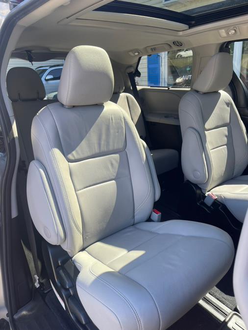 2017 Toyota Sienna XLE AWD 7-Passenger (Natl), available for sale in New Milford, Connecticut | New Milford Auto Sales. New Milford, Connecticut 2017 Toyota Sienna XLE AWD 7-Passenger (Natl), available for sale in New Milford, Connecticut | New Milford Auto Sales. New Milford, Connecticut