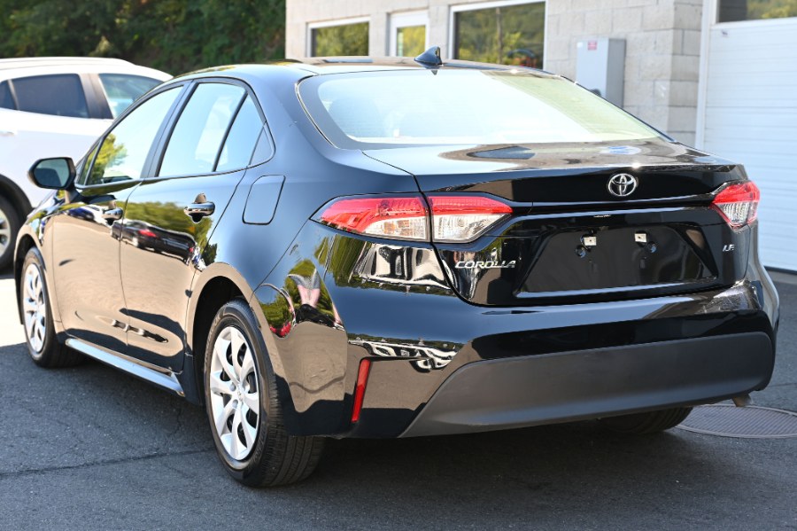 2024 Toyota Corolla LE photo 3