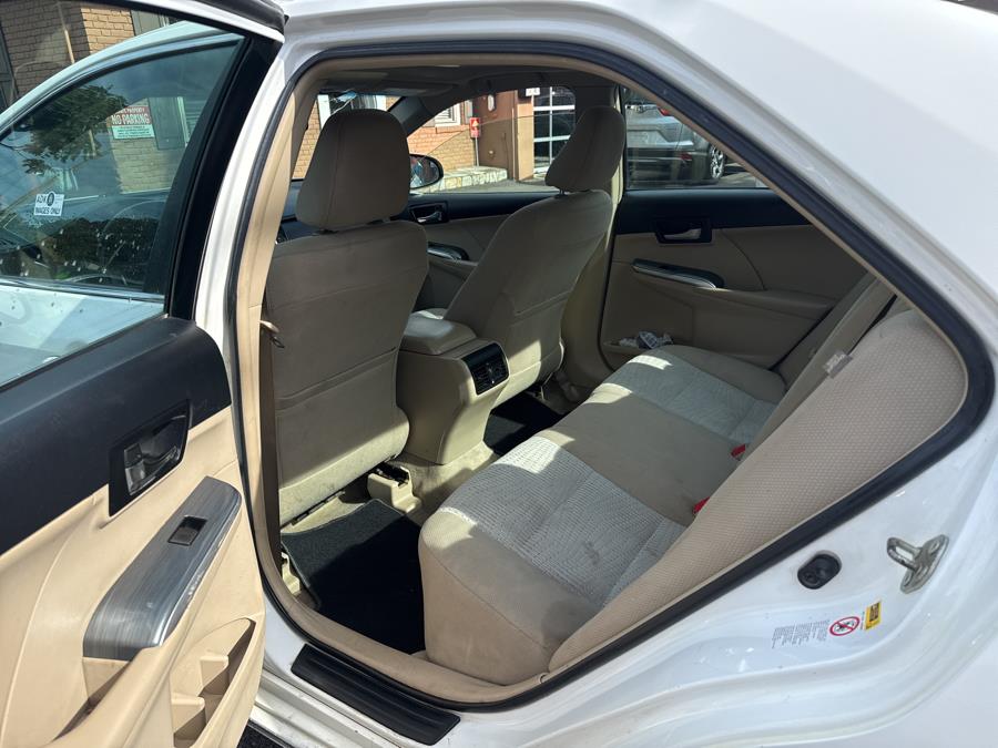 2014 Toyota Camry Hybrid 2014.5 4dr Sdn XLE (Natl), available for sale in Shelton, Connecticut | Center Motorsports LLC. Shelton, Connecticut 2014 Toyota Camry Hybrid 2014.5 4dr Sdn XLE (Natl), available for sale in Shelton, Connecticut | Center Motorsports LLC. Shelton, Connecticut