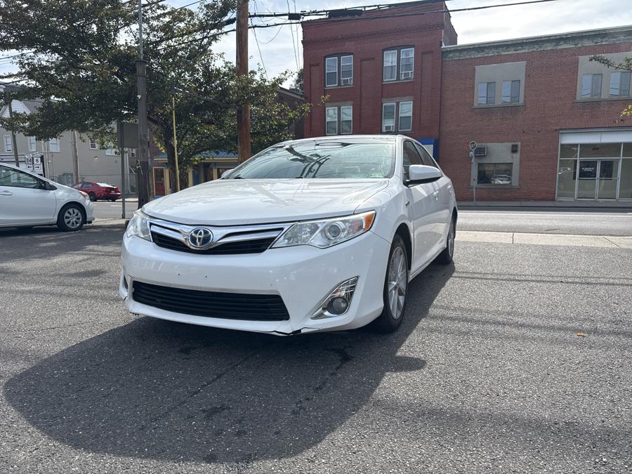 2014 Toyota Camry Hybrid 2014.5 4dr Sdn XLE (Natl), available for sale in Shelton, Connecticut | Center Motorsports LLC. Shelton, Connecticut 2014 Toyota Camry Hybrid 2014.5 4dr Sdn XLE (Natl), available for sale in Shelton, Connecticut | Center Motorsports LLC. Shelton, Connecticut