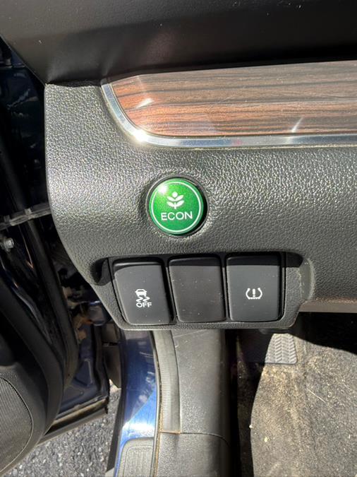 2016 Honda CR-V AWD 5dr EX-L w/Navi, available for sale in Shelton, Connecticut | Center Motorsports LLC. Shelton, Connecticut 2016 Honda CR-V AWD 5dr EX-L w/Navi, available for sale in Shelton, Connecticut | Center Motorsports LLC. Shelton, Connecticut