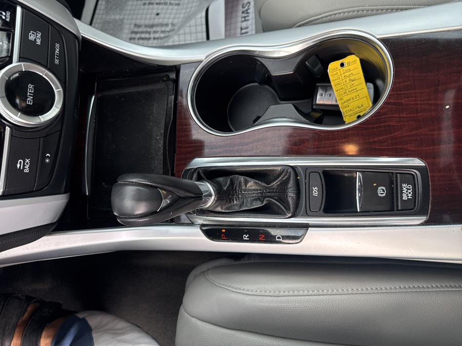2016 Acura TLX 4dr Sdn FWD, available for sale in Shelton, Connecticut | Center Motorsports LLC. Shelton, Connecticut 2016 Acura TLX 4dr Sdn FWD, available for sale in Shelton, Connecticut | Center Motorsports LLC. Shelton, Connecticut