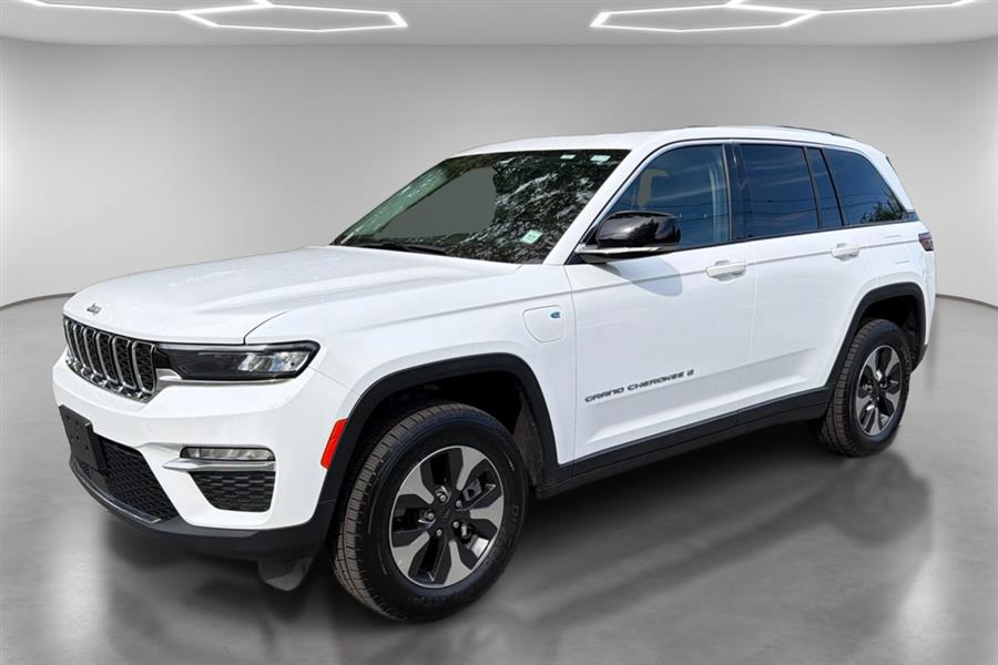 2024 Jeep Grand Cherokee 4xe WITH PASSENGER SCREEN 4x4, available for sale in Lindenhurst, New York | Power Motor Group. Lindenhurst, New York