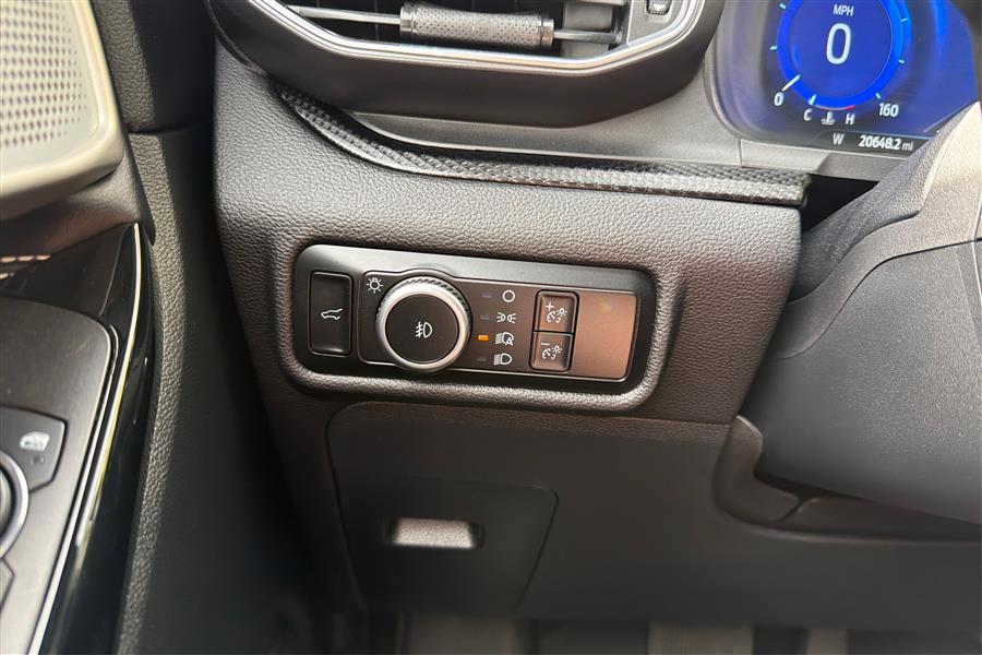 2023 Ford Explorer ST photo 16