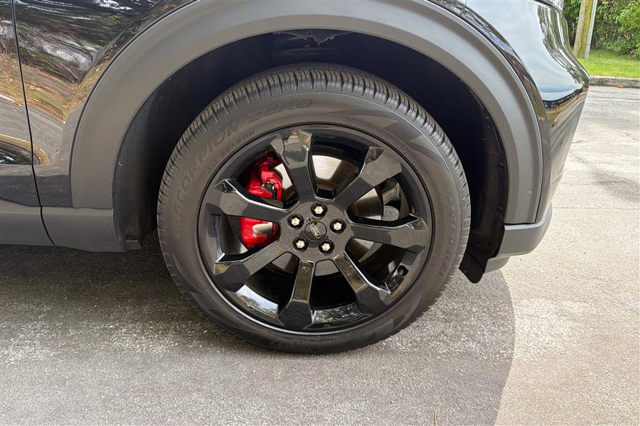 2023 Ford Explorer ST photo 20