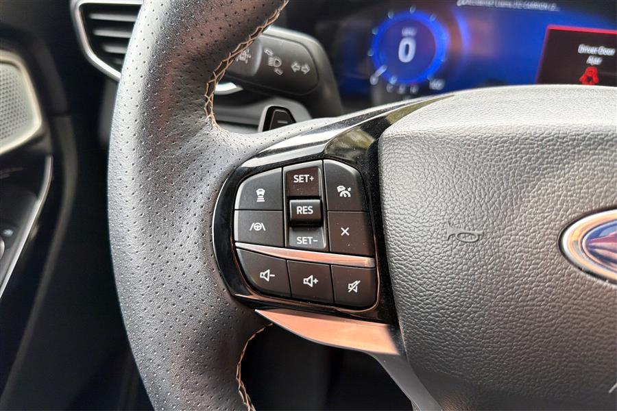 2023 Ford Explorer ST photo 34