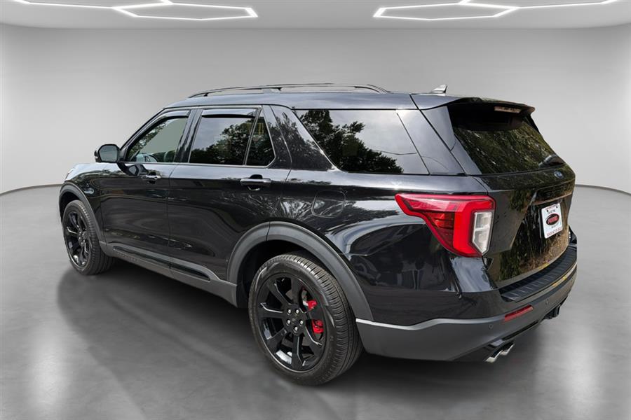 2023 Ford Explorer ST photo 5