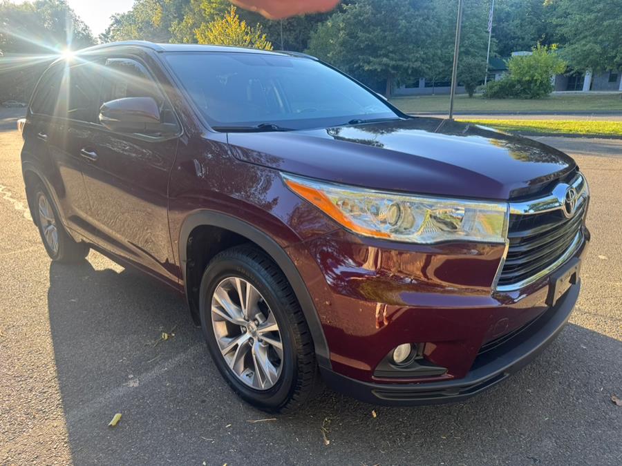 Used 2014 Toyota Highlander in New Britain, Connecticut | Supreme Automotive. New Britain, Connecticut