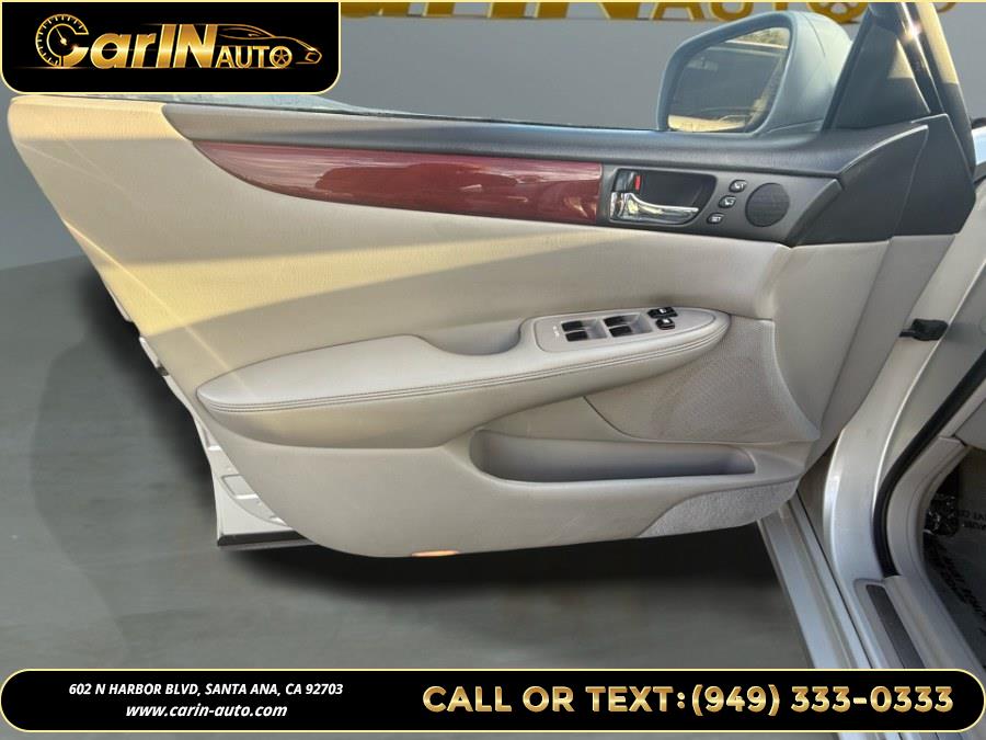 2002 Lexus ES 300 4dr Sdn, available for sale in Santa Ana, California | Carin Auto. Santa Ana, California 2002 Lexus ES 300 4dr Sdn, available for sale in Santa Ana, California | Carin Auto. Santa Ana, California
