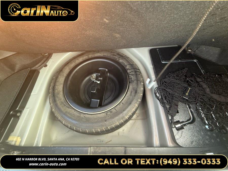 2002 Lexus ES 300 4dr Sdn, available for sale in Santa Ana, California | Carin Auto. Santa Ana, California 2002 Lexus ES 300 4dr Sdn, available for sale in Santa Ana, California | Carin Auto. Santa Ana, California