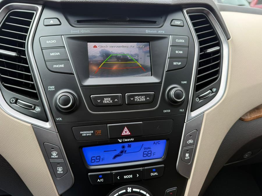 2016 Hyundai Santa Fe SE photo 17