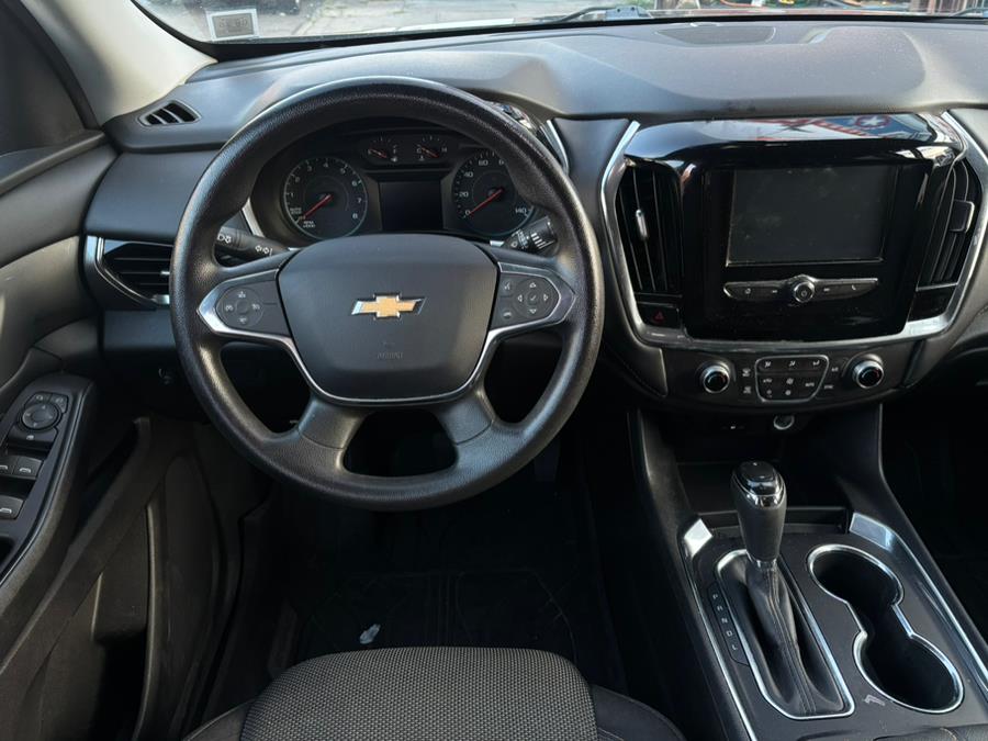 2019 Chevrolet Traverse AWD 4dr LS w/1LS, available for sale in Brooklyn, New York | Carsbuck Inc.. Brooklyn, New York 2019 Chevrolet Traverse AWD 4dr LS w/1LS, available for sale in Brooklyn, New York | Carsbuck Inc.. Brooklyn, New York