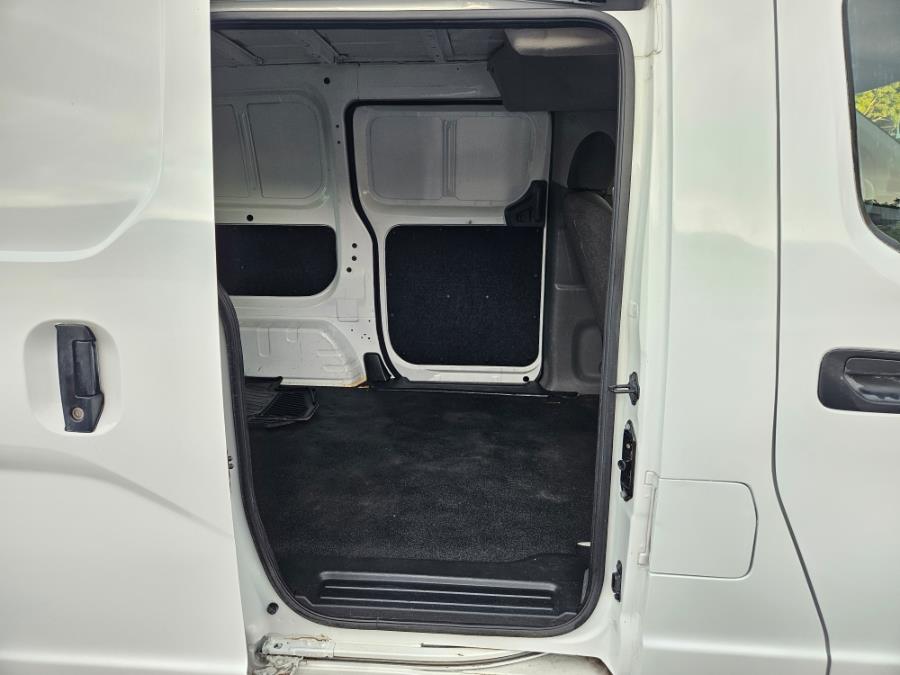 2017 Nissan NV200 Compact Cargo I4 S, available for sale in East Windsor, Connecticut | Toro Auto. East Windsor, Connecticut 2017 Nissan NV200 Compact Cargo I4 S, available for sale in East Windsor, Connecticut | Toro Auto. East Windsor, Connecticut