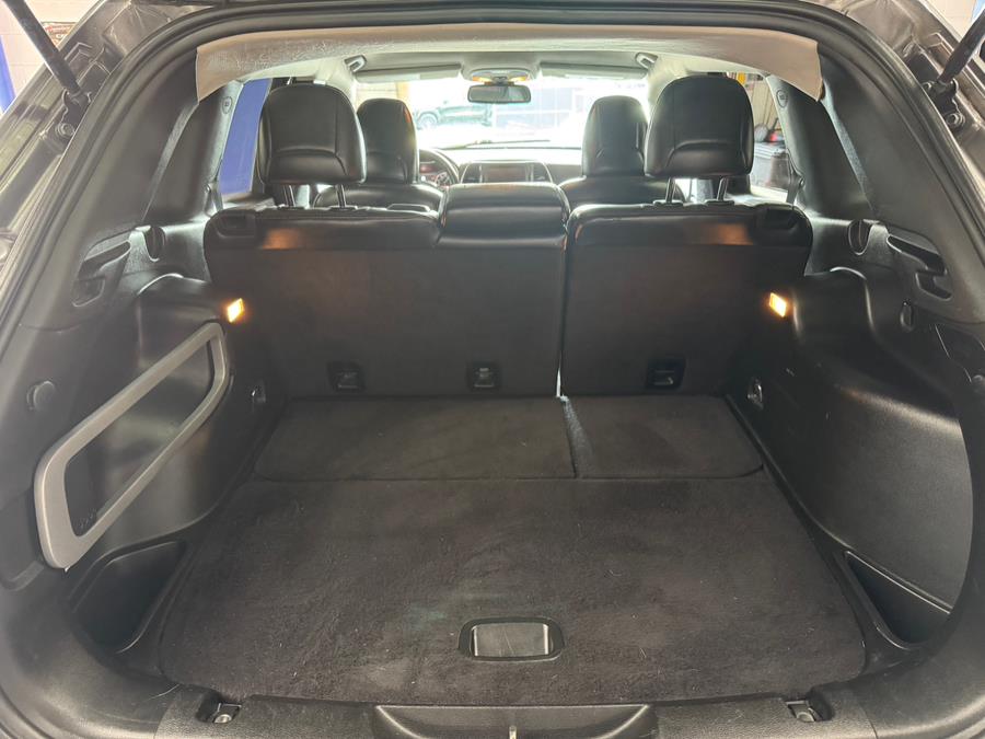 2016 Jeep Cherokee 4WD 4dr Trailhawk, available for sale in West Babylon , New York | MP Motors Inc. West Babylon , New York 2016 Jeep Cherokee 4WD 4dr Trailhawk, available for sale in West Babylon , New York | MP Motors Inc. West Babylon , New York