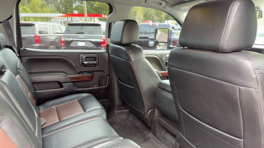 2017 GMC Sierra 2500HD 4WD Crew Cab 153.7" SLE, available for sale in Waterbury, Connecticut | West End Automotive Center. Waterbury, Connecticut 2017 GMC Sierra 2500HD 4WD Crew Cab 153.7" SLE, available for sale in Waterbury, Connecticut | West End Automotive Center. Waterbury, Connecticut