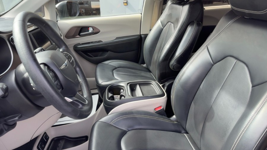 2020 Chrysler Voyager LXI FWD, available for sale in Waterbury, Connecticut | West End Automotive Center. Waterbury, Connecticut 2020 Chrysler Voyager LXI FWD, available for sale in Waterbury, Connecticut | West End Automotive Center. Waterbury, Connecticut