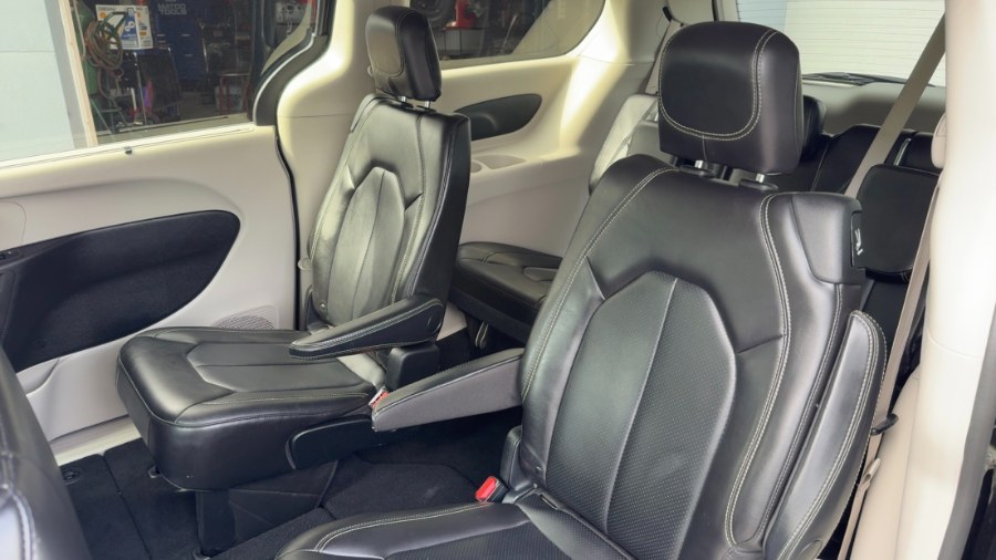2020 Chrysler Voyager LXI FWD, available for sale in Waterbury, Connecticut | West End Automotive Center. Waterbury, Connecticut 2020 Chrysler Voyager LXI FWD, available for sale in Waterbury, Connecticut | West End Automotive Center. Waterbury, Connecticut