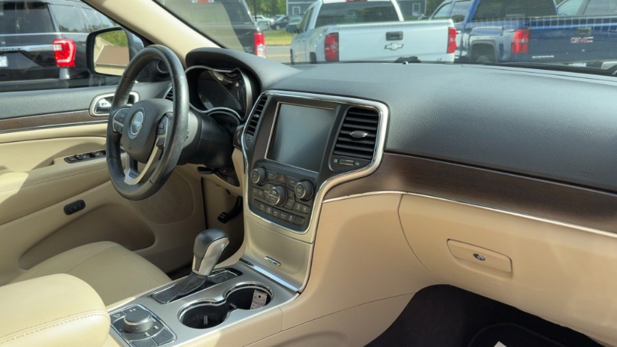 2017 Jeep Grand Cherokee Limited 4x4, available for sale in Waterbury, Connecticut | West End Automotive Center. Waterbury, Connecticut 2017 Jeep Grand Cherokee Limited 4x4, available for sale in Waterbury, Connecticut | West End Automotive Center. Waterbury, Connecticut
