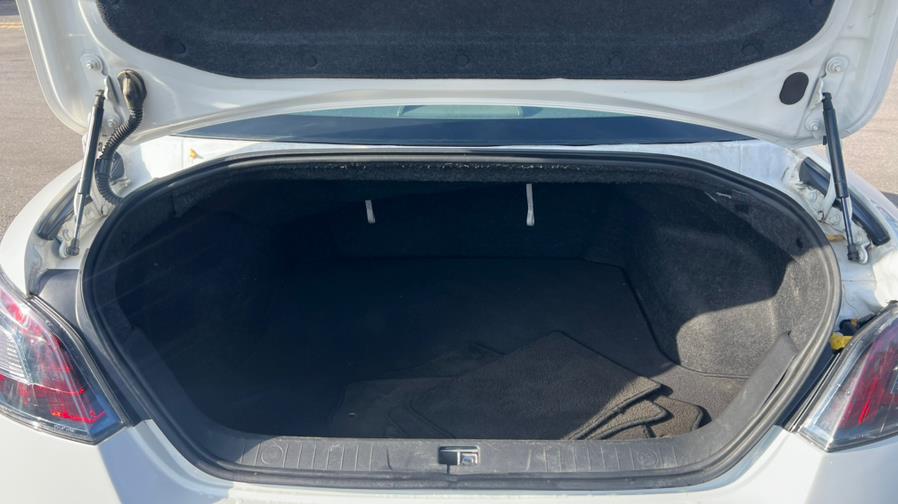 2014 Nissan Maxima 4dr Sdn 3.5 SV w/Premium Pkg, available for sale in East Windsor, Connecticut | A1 Auto Sale LLC. East Windsor, Connecticut 2014 Nissan Maxima 4dr Sdn 3.5 SV w/Premium Pkg, available for sale in East Windsor, Connecticut | A1 Auto Sale LLC. East Windsor, Connecticut
