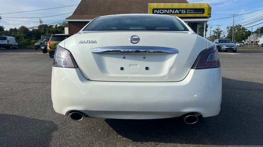 2014 Nissan Maxima 4dr Sdn 3.5 SV w/Premium Pkg, available for sale in East Windsor, Connecticut | A1 Auto Sale LLC. East Windsor, Connecticut 2014 Nissan Maxima 4dr Sdn 3.5 SV w/Premium Pkg, available for sale in East Windsor, Connecticut | A1 Auto Sale LLC. East Windsor, Connecticut
