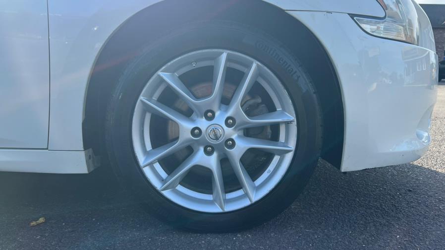 2014 Nissan Maxima 4dr Sdn 3.5 SV w/Premium Pkg, available for sale in East Windsor, Connecticut | A1 Auto Sale LLC. East Windsor, Connecticut 2014 Nissan Maxima 4dr Sdn 3.5 SV w/Premium Pkg, available for sale in East Windsor, Connecticut | A1 Auto Sale LLC. East Windsor, Connecticut