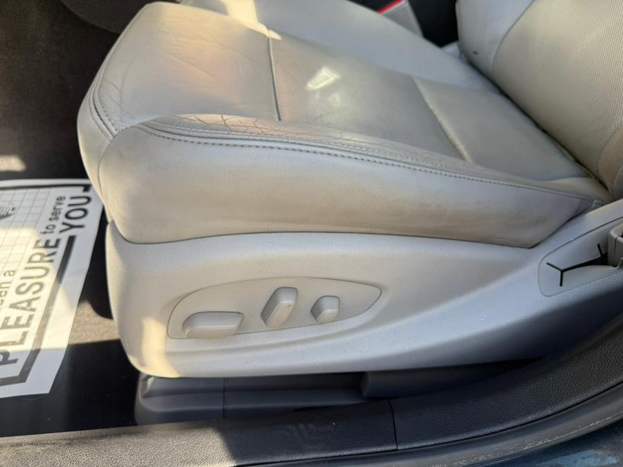 2014 Cadillac CTS Sedan 4dr Sdn 2.0L Turbo Luxury AWD, available for sale in Revere, Massachusetts | Wonderland Auto. Revere, Massachusetts 2014 Cadillac CTS Sedan 4dr Sdn 2.0L Turbo Luxury AWD, available for sale in Revere, Massachusetts | Wonderland Auto. Revere, Massachusetts