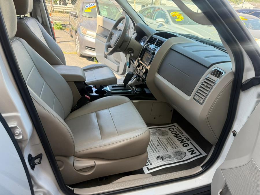 2009 Ford Escape 4WD 4dr V6, available for sale in Revere, Massachusetts | Wonderland Auto. Revere, Massachusetts 2009 Ford Escape 4WD 4dr V6, available for sale in Revere, Massachusetts | Wonderland Auto. Revere, Massachusetts