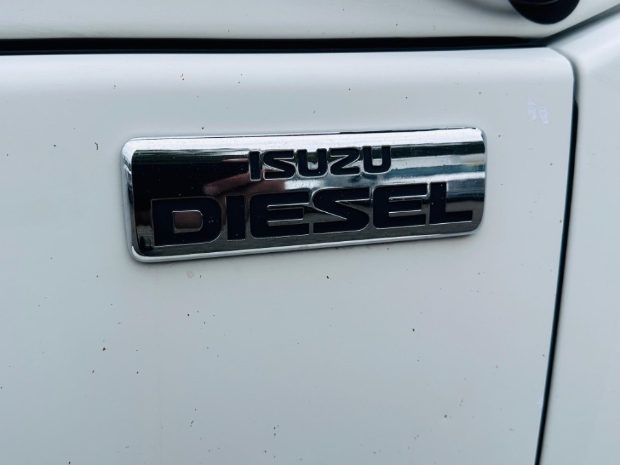 2019 Isuzu NRR 20 FEET DRY BOX + 19500LB GVW + SIDE DOOR + NO CDL, available for sale in South Amboy, New Jersey | NJ Truck Spot. South Amboy, New Jersey 2019 Isuzu NRR 20 FEET DRY BOX + 19500LB GVW + SIDE DOOR + NO CDL, available for sale in South Amboy, New Jersey | NJ Truck Spot. South Amboy, New Jersey