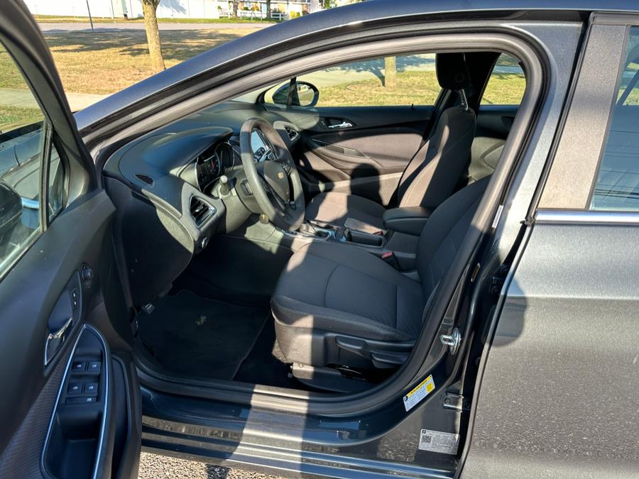 2018 Chevrolet Cruze 4dr HB 1.4L LT w/1SD, available for sale in Copiague, New York | Great Deal Motors. Copiague, New York 2018 Chevrolet Cruze 4dr HB 1.4L LT w/1SD, available for sale in Copiague, New York | Great Deal Motors. Copiague, New York