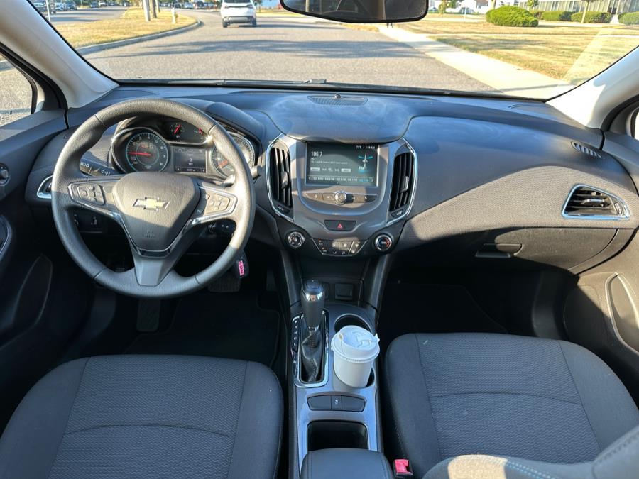 2018 Chevrolet Cruze 4dr HB 1.4L LT w/1SD, available for sale in Copiague, New York | Great Deal Motors. Copiague, New York 2018 Chevrolet Cruze 4dr HB 1.4L LT w/1SD, available for sale in Copiague, New York | Great Deal Motors. Copiague, New York