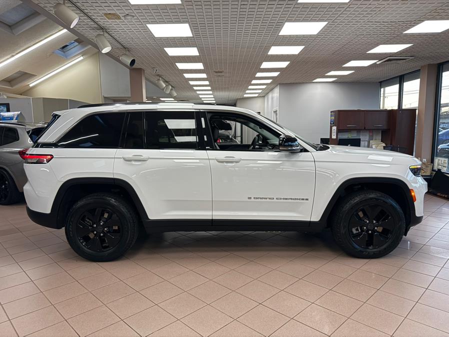 2024 Jeep Grand Cherokee 4xe 4x4, available for sale in Massapequa Park, New York | Power Motors East. Massapequa Park, New York 2024 Jeep Grand Cherokee 4xe 4x4, available for sale in Massapequa Park, New York | Power Motors East. Massapequa Park, New York