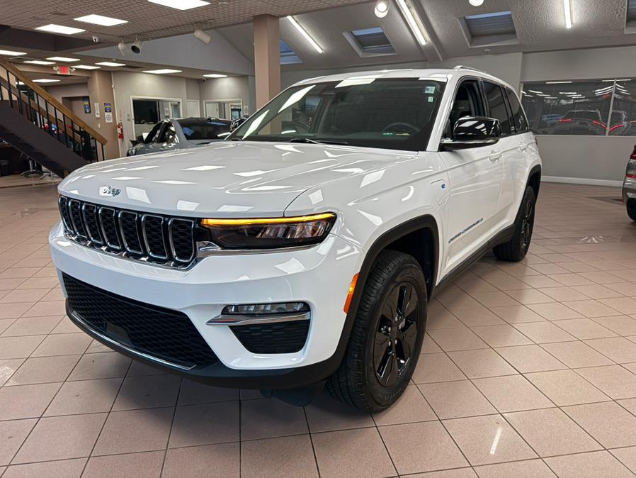 2024 Jeep Grand Cherokee 4xe 4x4, available for sale in Massapequa Park, New York | Power Motors East. Massapequa Park, New York 2024 Jeep Grand Cherokee 4xe 4x4, available for sale in Massapequa Park, New York | Power Motors East. Massapequa Park, New York