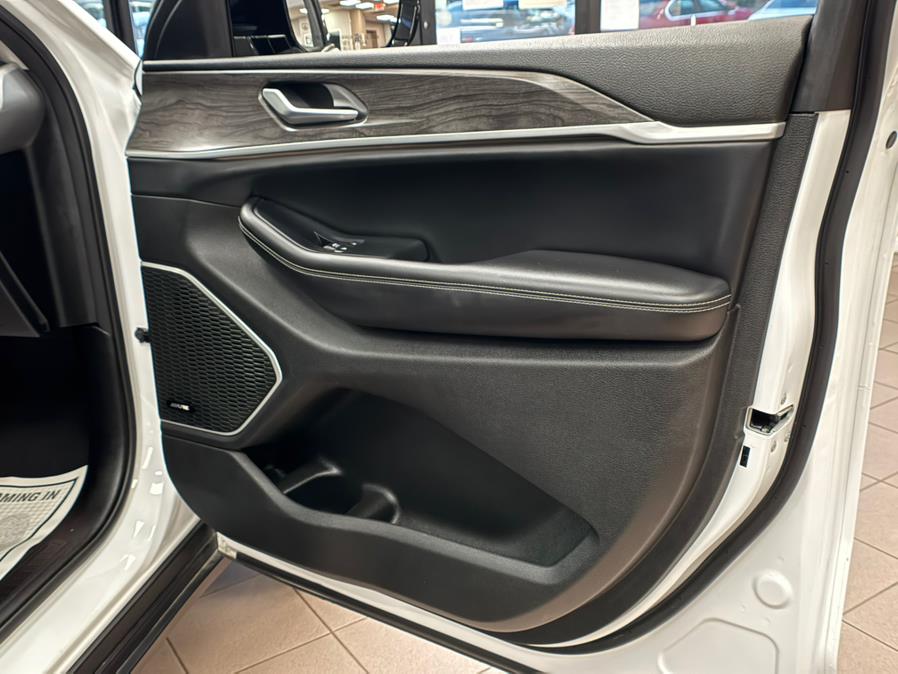 2024 Jeep Grand Cherokee 4xe 4x4, available for sale in Massapequa Park, New York | Power Motors East. Massapequa Park, New York 2024 Jeep Grand Cherokee 4xe 4x4, available for sale in Massapequa Park, New York | Power Motors East. Massapequa Park, New York