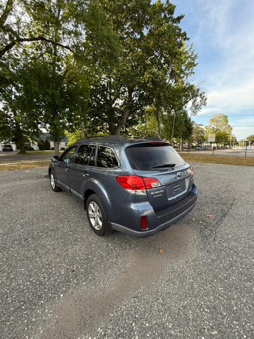 2013 Subaru Outback 4dr Wgn H4 Auto 2.5i Limited, available for sale in Springfield, Massachusetts | Auto Globe LLC. Springfield, Massachusetts 2013 Subaru Outback 4dr Wgn H4 Auto 2.5i Limited, available for sale in Springfield, Massachusetts | Auto Globe LLC. Springfield, Massachusetts