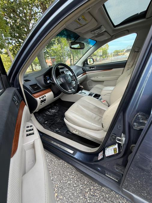 2013 Subaru Outback 4dr Wgn H4 Auto 2.5i Limited, available for sale in Springfield, Massachusetts | Auto Globe LLC. Springfield, Massachusetts 2013 Subaru Outback 4dr Wgn H4 Auto 2.5i Limited, available for sale in Springfield, Massachusetts | Auto Globe LLC. Springfield, Massachusetts