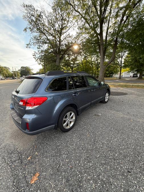 2013 Subaru Outback 4dr Wgn H4 Auto 2.5i Limited, available for sale in Springfield, Massachusetts | Auto Globe LLC. Springfield, Massachusetts 2013 Subaru Outback 4dr Wgn H4 Auto 2.5i Limited, available for sale in Springfield, Massachusetts | Auto Globe LLC. Springfield, Massachusetts
