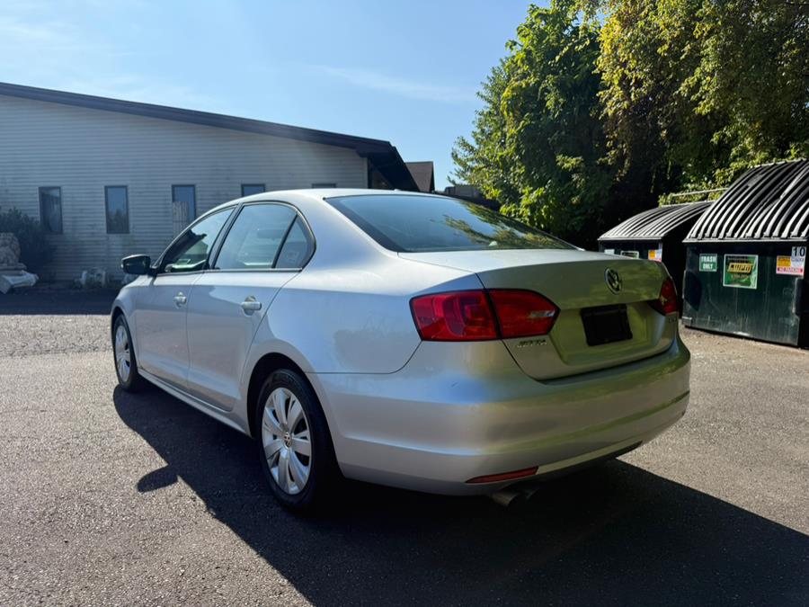 2011 Volkswagen Jetta Sedan 4dr Auto SE w/Convenience & Sunroof PZEV, available for sale in East Windsor, Connecticut | STS Automotive. East Windsor, Connecticut 2011 Volkswagen Jetta Sedan 4dr Auto SE w/Convenience & Sunroof PZEV, available for sale in East Windsor, Connecticut | STS Automotive. East Windsor, Connecticut