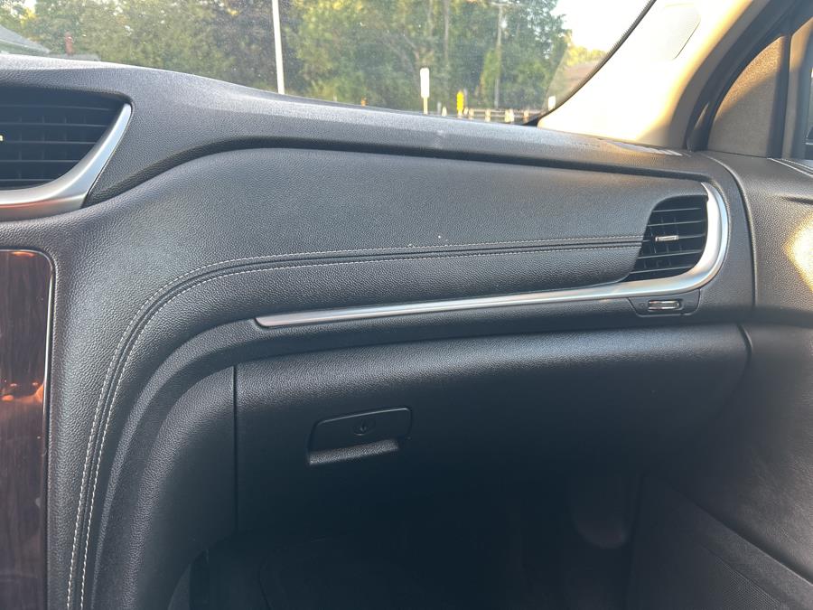 2016 Chevrolet Traverse AWD 4dr LT w/2LT, available for sale in Vernon Rockville, Connecticut | Vernon Motor Cars. Vernon Rockville, Connecticut 2016 Chevrolet Traverse AWD 4dr LT w/2LT, available for sale in Vernon Rockville, Connecticut | Vernon Motor Cars. Vernon Rockville, Connecticut