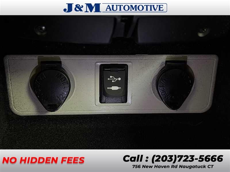 2014 Toyota Avalon XLE Premium, available for sale in Naugatuck, Connecticut | J&M Automotive Sls&Svc LLC. Naugatuck, Connecticut 2014 Toyota Avalon XLE Premium, available for sale in Naugatuck, Connecticut | J&M Automotive Sls&Svc LLC. Naugatuck, Connecticut