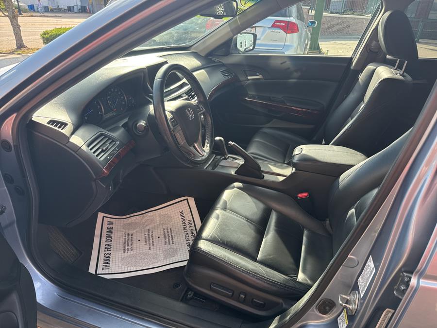 2010 Honda Accord Crosstour 4WD 5dr EX-L w/Navi, available for sale in Worcester, Massachusetts | Worcester Auto Outlet LLC. Worcester, Massachusetts 2010 Honda Accord Crosstour 4WD 5dr EX-L w/Navi, available for sale in Worcester, Massachusetts | Worcester Auto Outlet LLC. Worcester, Massachusetts