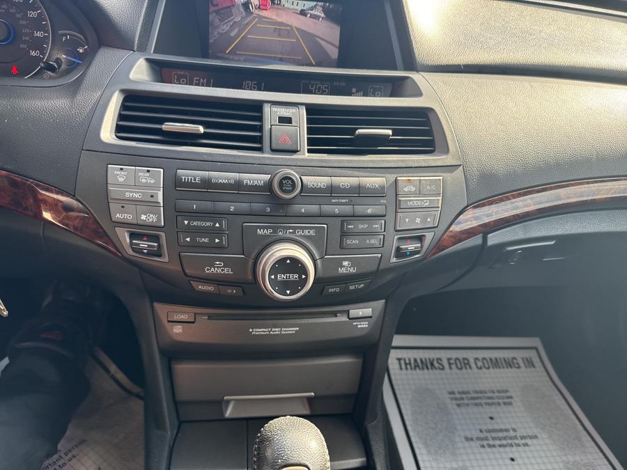 2010 Honda Accord Crosstour 4WD 5dr EX-L w/Navi, available for sale in Worcester, Massachusetts | Worcester Auto Outlet LLC. Worcester, Massachusetts 2010 Honda Accord Crosstour 4WD 5dr EX-L w/Navi, available for sale in Worcester, Massachusetts | Worcester Auto Outlet LLC. Worcester, Massachusetts